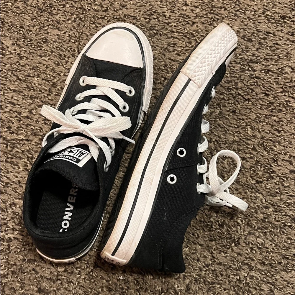 Converse Monochrome Lace-Up Sneakers - Picture 3 of 4